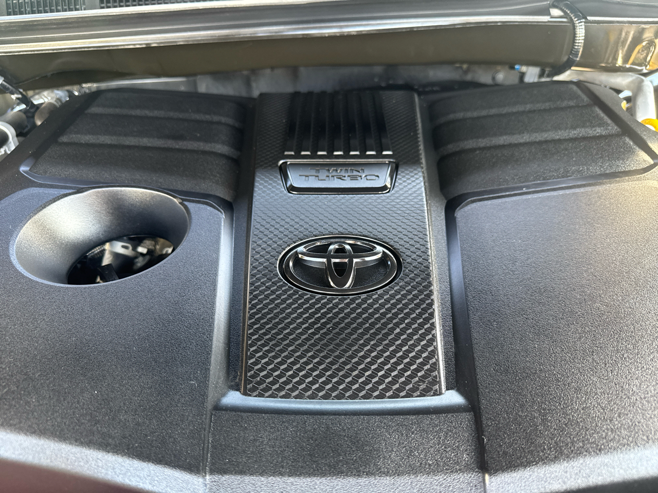 Toyota Tundra SR5 CrewMax 4WD 2022