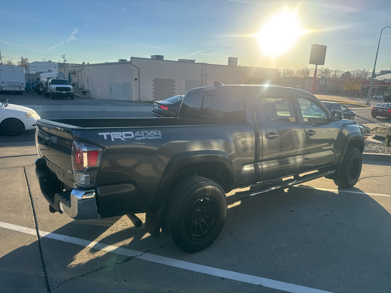 Toyota Tacoma TRD Off Road Double Cab 6' Bed V6 4x4 AT (Natl) 2021