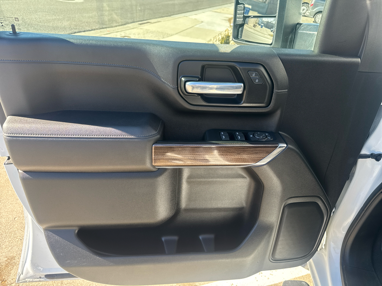 Chevrolet Silverado 2500HD LT Crew Cab Short Box 4WD 2023