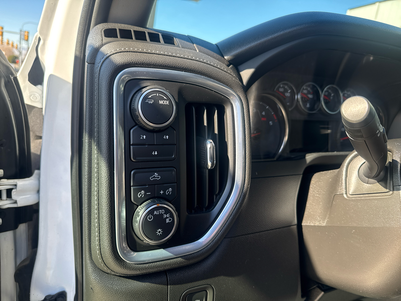 Chevrolet Silverado 2500HD LT Crew Cab Short Box 4WD 2023