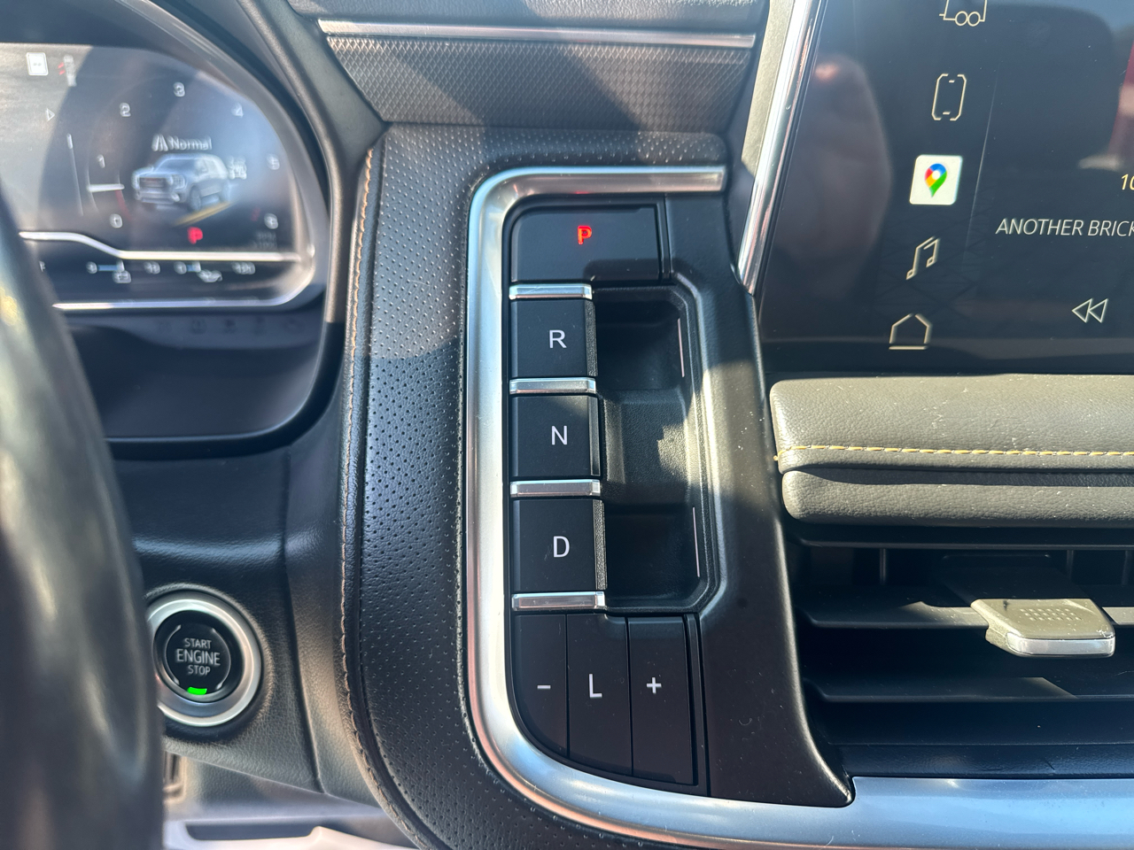 GMC Yukon XL AT4 2022