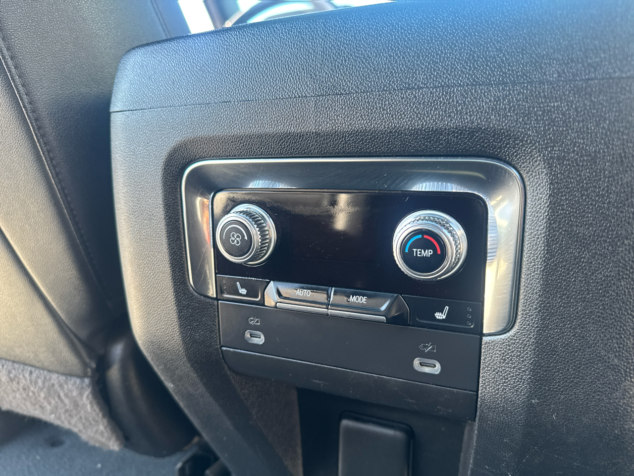 GMC Yukon XL AT4 2022