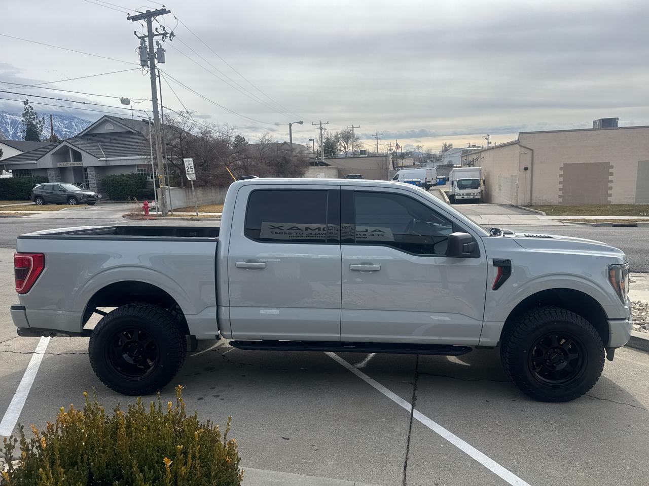 Ford F-150 XLT SuperCrew 5.5-ft. Bed 4WD 2023