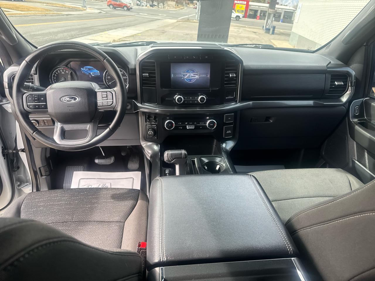 Ford F-150 XLT SuperCrew 5.5-ft. Bed 4WD 2023