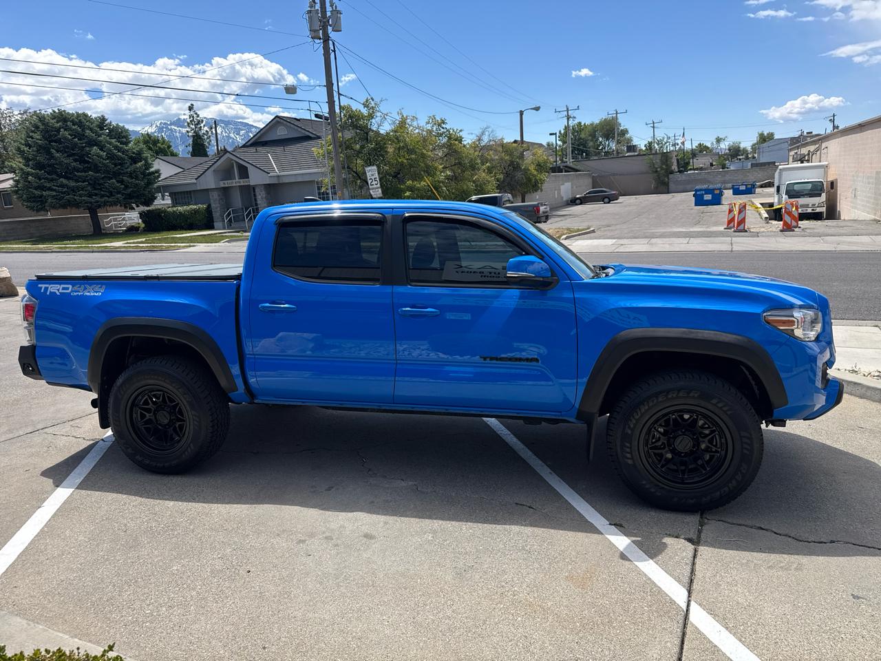 Toyota Tacoma TRD Off Road Double Cab 5' Bed V6 4x4 AT (Natl) 2021