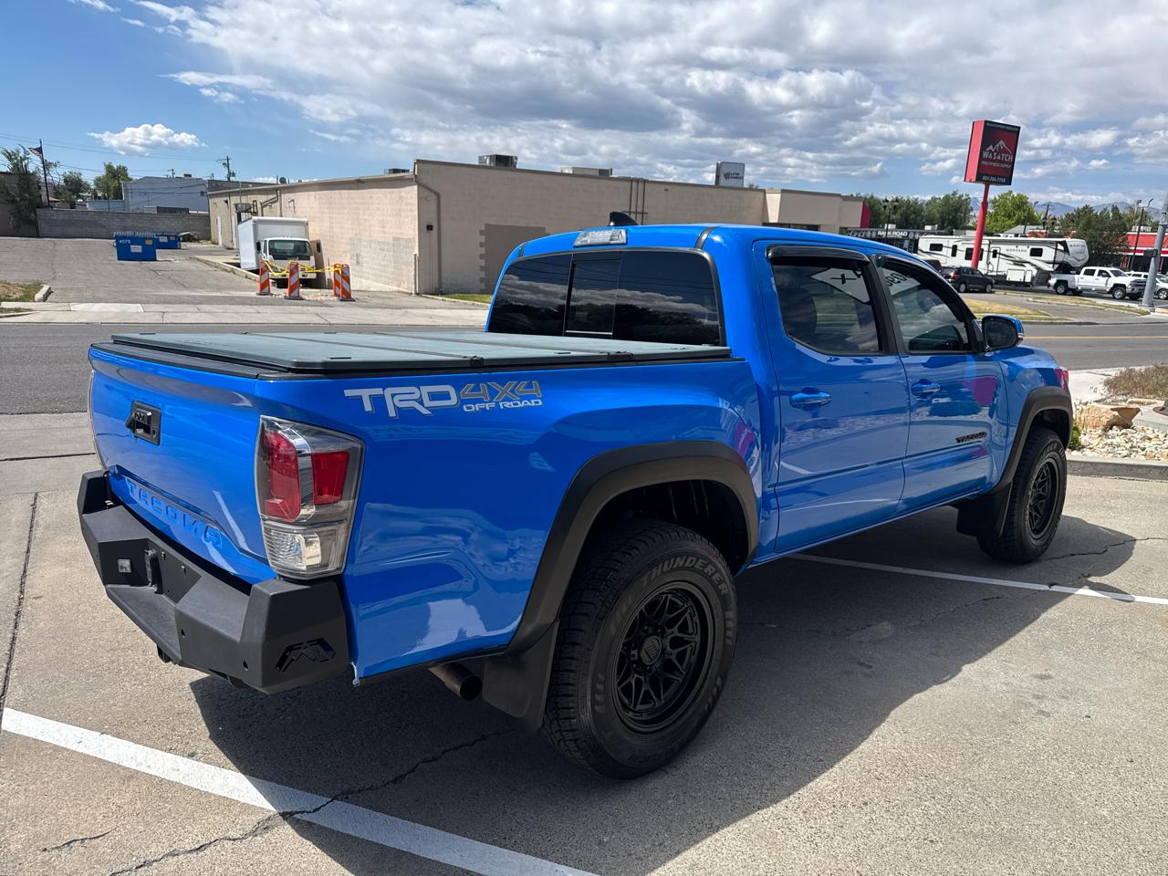 Toyota Tacoma TRD Off Road Double Cab 5' Bed V6 4x4 AT (Natl) 2021
