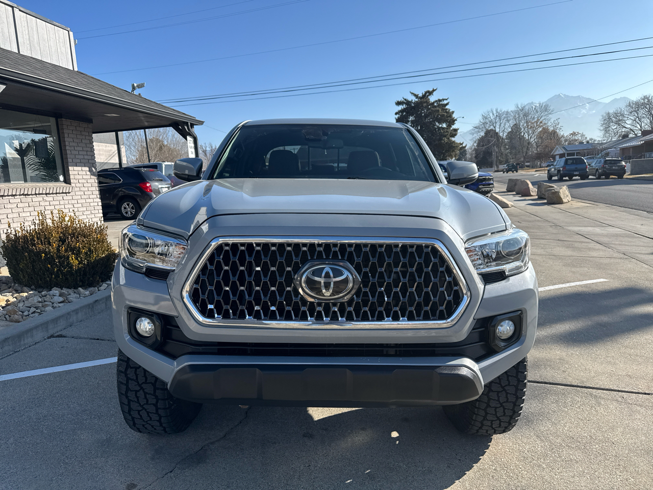 Toyota Tacoma TRD Off Road Double Cab 6' Bed V6 4x4 AT (Natl) 2018