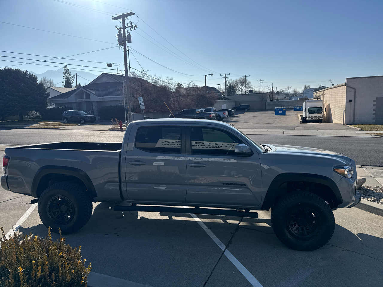 Toyota Tacoma TRD Off Road Double Cab 6' Bed V6 4x4 AT (Natl) 2018