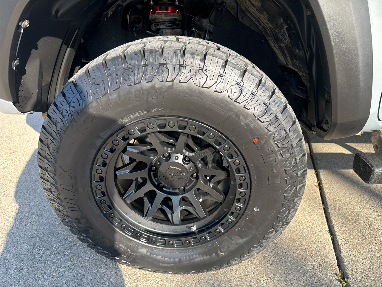Toyota Tacoma TRD Off Road Double Cab 6' Bed V6 4x4 AT (Natl) 2018