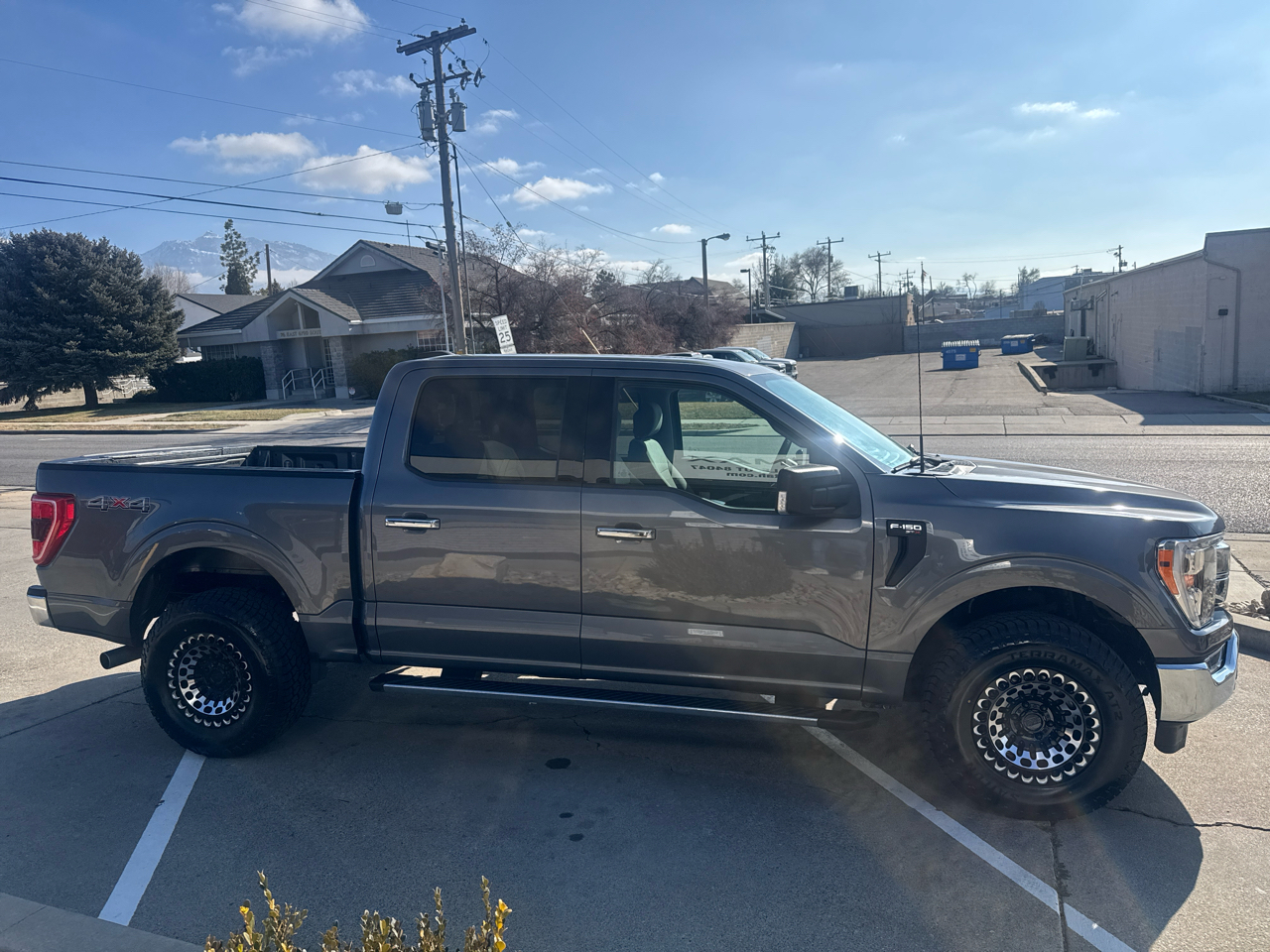 Ford F-150 XLT SuperCrew 5.5-ft. Bed 4WD 2021