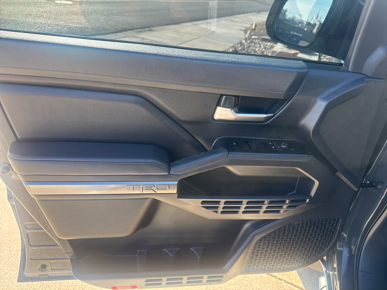 Toyota Tacoma TRD Offroad Dbl Cab 4WD at 2024