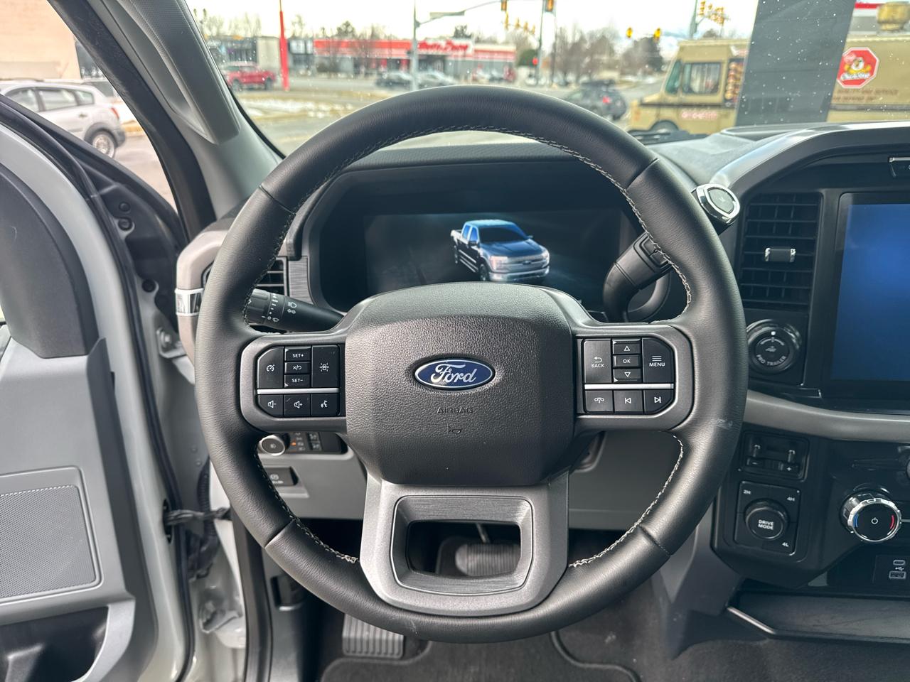 Ford F-150 XLT SuperCrew 5.5-ft. Bed 4WD 2024