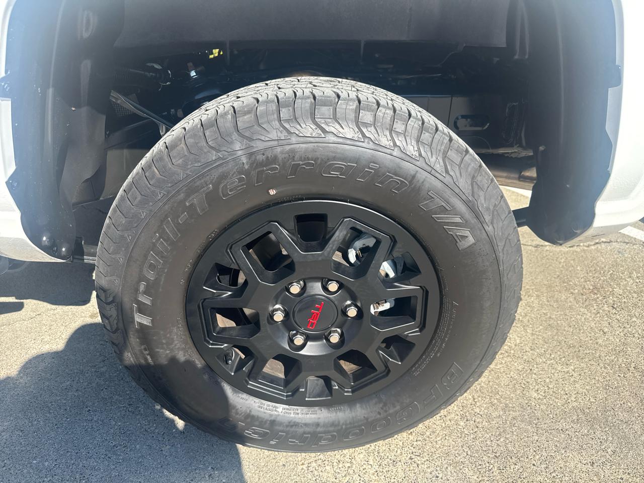 Toyota Tacoma SR Double Cab 4WD 2025