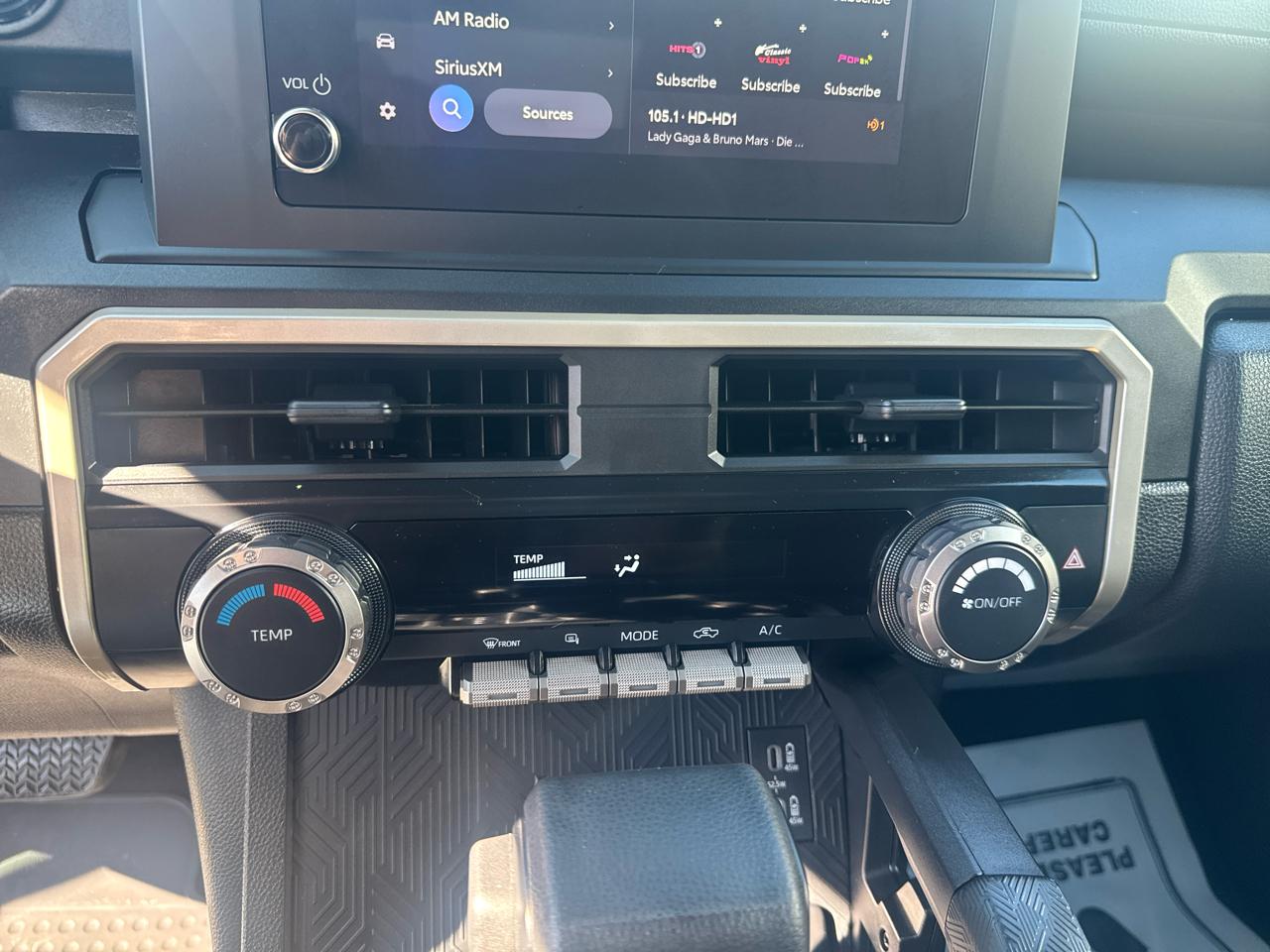 Toyota Tacoma SR Double Cab 4WD 2025