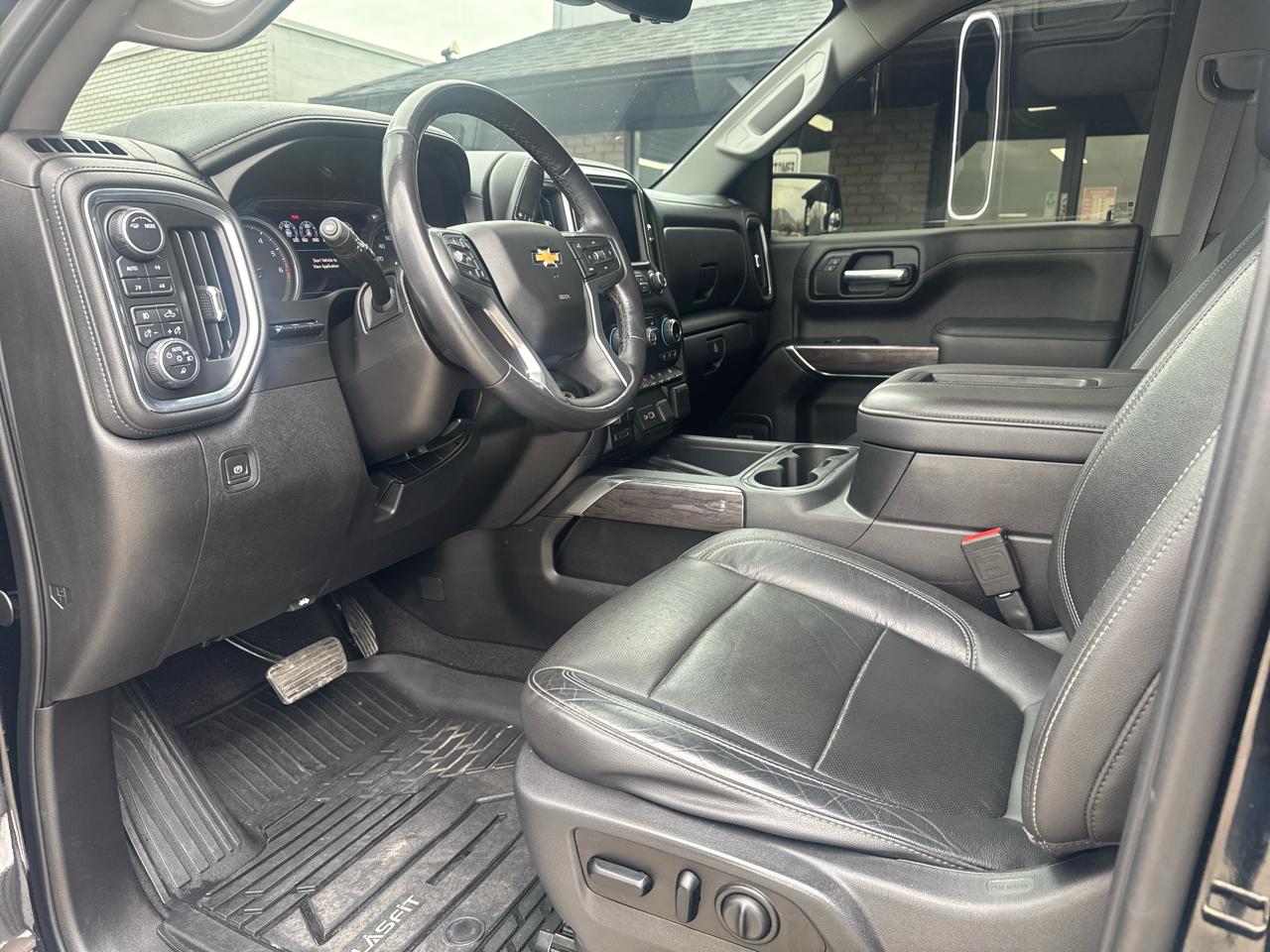 Chevrolet Silverado 1500 LTZ Crew Cab 4WD 2020