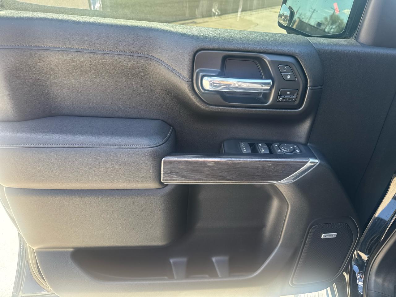 Chevrolet Silverado 1500 LTZ Crew Cab 4WD 2020