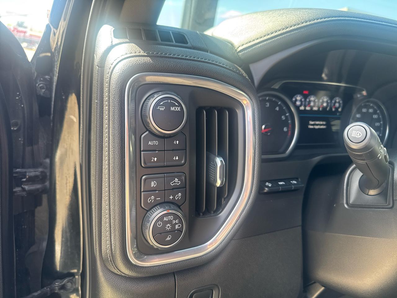 Chevrolet Silverado 1500 LTZ Crew Cab 4WD 2020