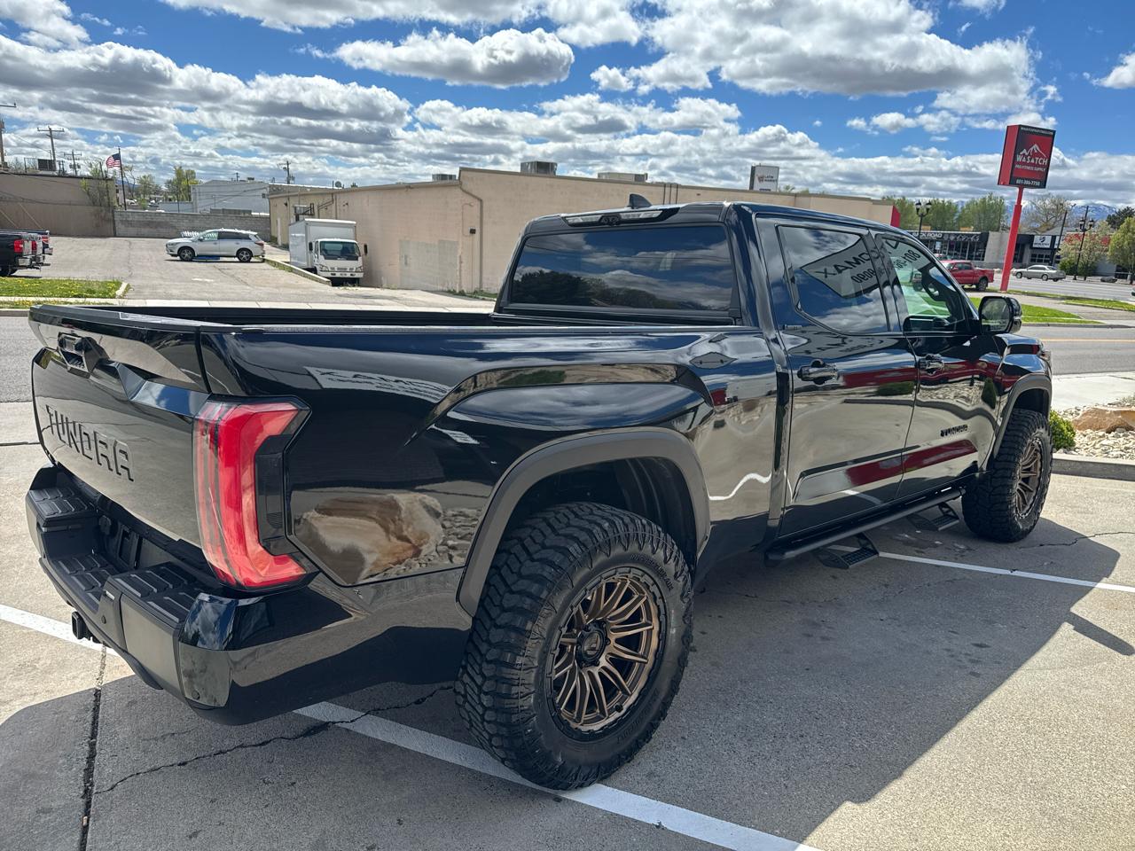 Toyota Tundra Limited CrewMax 4WD Long Bed 2025