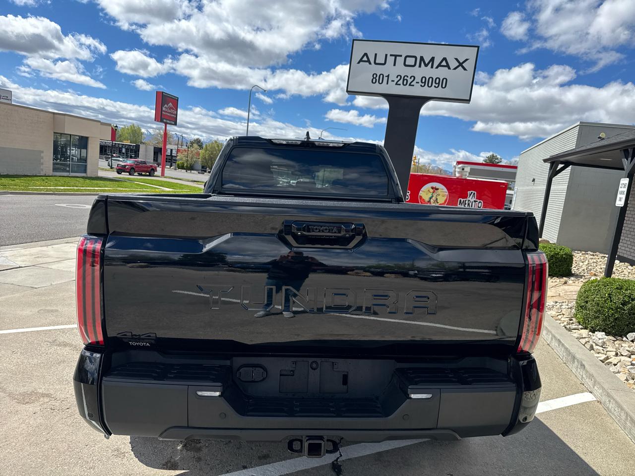 Toyota Tundra Limited CrewMax 4WD Long Bed 2025