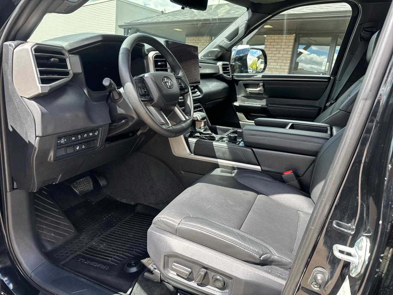 Toyota Tundra Limited CrewMax 4WD Long Bed 2025