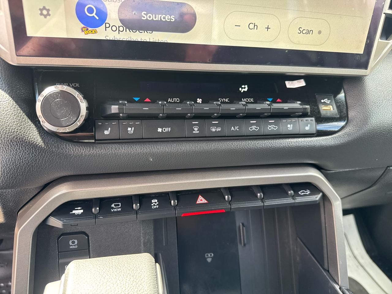 Toyota Tundra Limited CrewMax 4WD Long Bed 2025