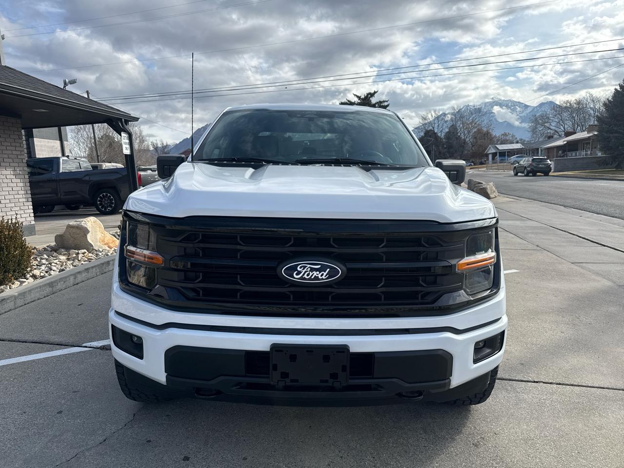 Ford F-150 STX SuperCrew 4WD 2024