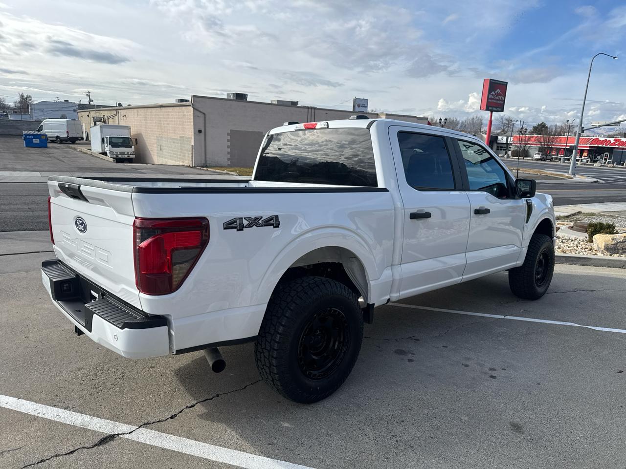 Ford F-150 STX SuperCrew 4WD 2024