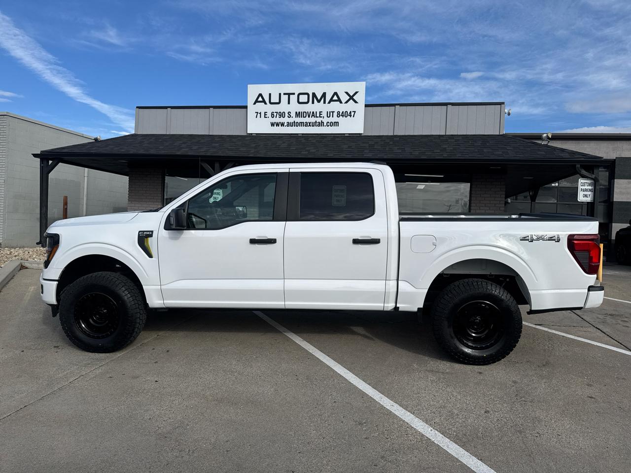 Ford F-150 STX SuperCrew 4WD 2024