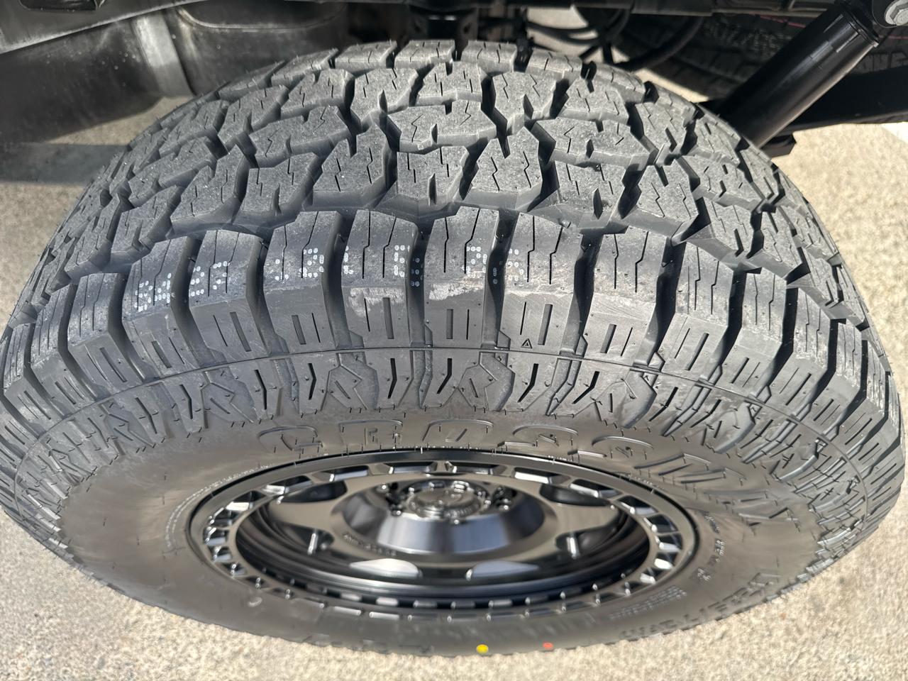 Ford F-150 STX SuperCrew 4WD 2024