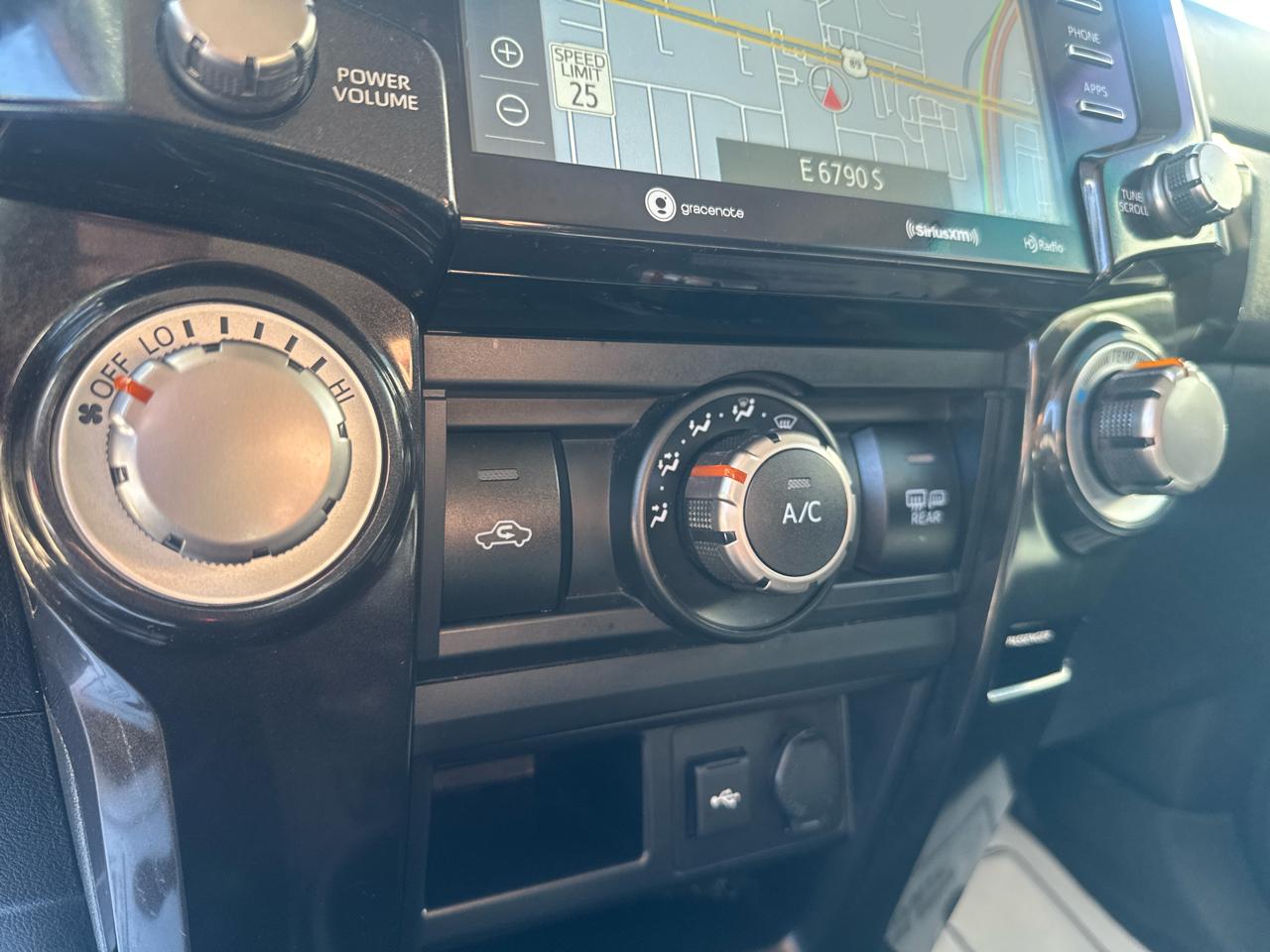 Toyota 4Runner TRD Off-road 4WD 2022