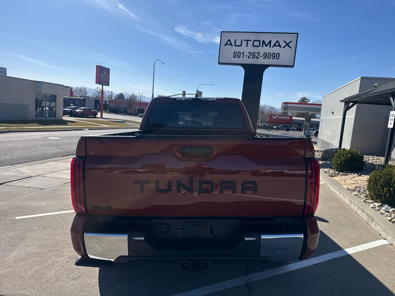 Toyota Tundra SR5 CrewMax 4WD Long Bed 2025