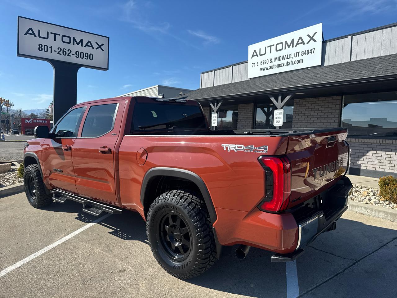 Toyota Tundra SR5 CrewMax 4WD Long Bed 2025