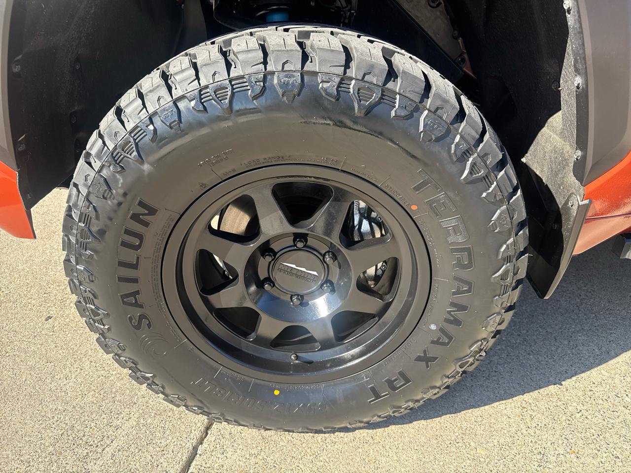 Toyota Tundra SR5 CrewMax 4WD Long Bed 2025