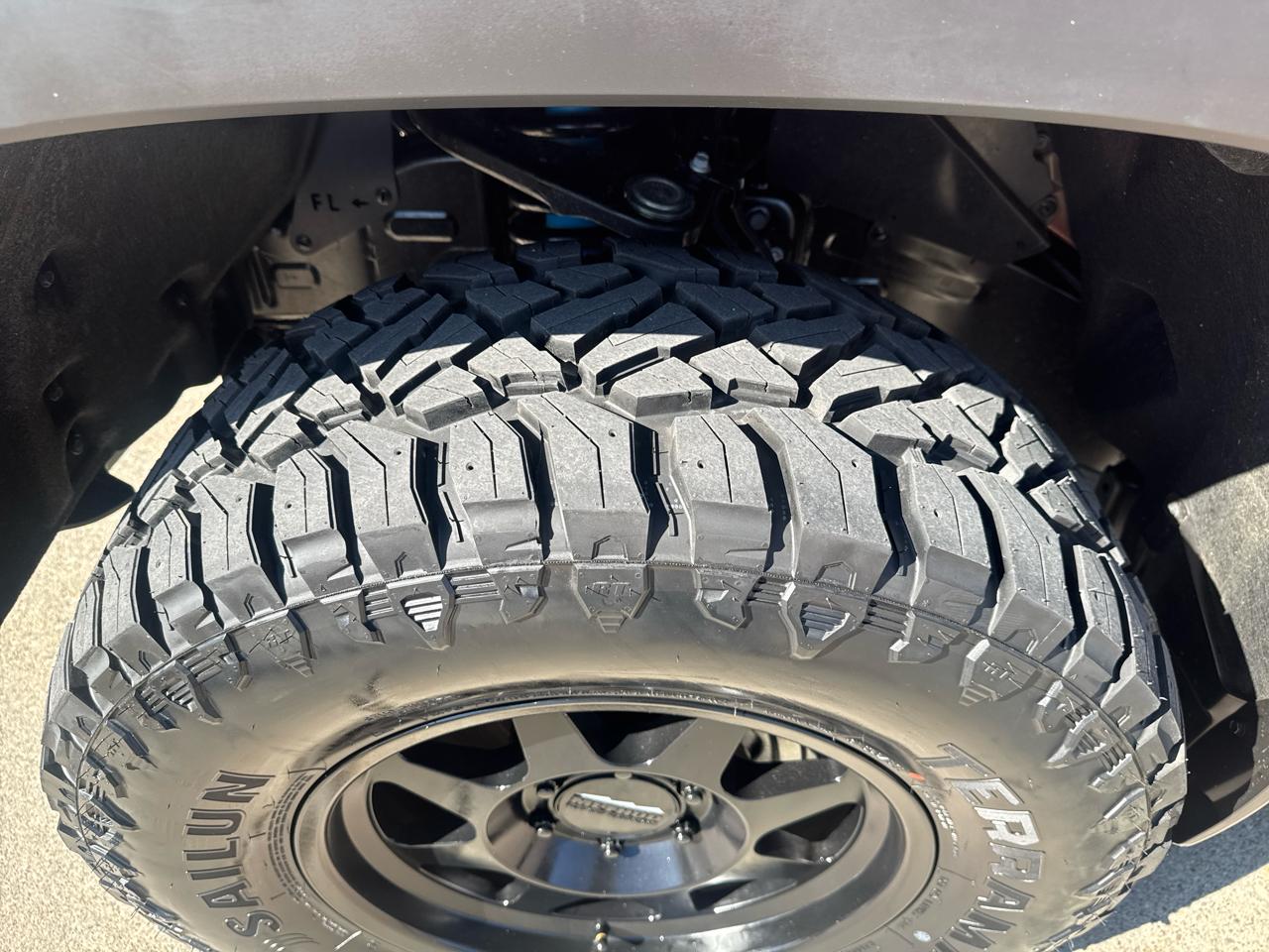 Toyota Tundra SR5 CrewMax 4WD Long Bed 2025