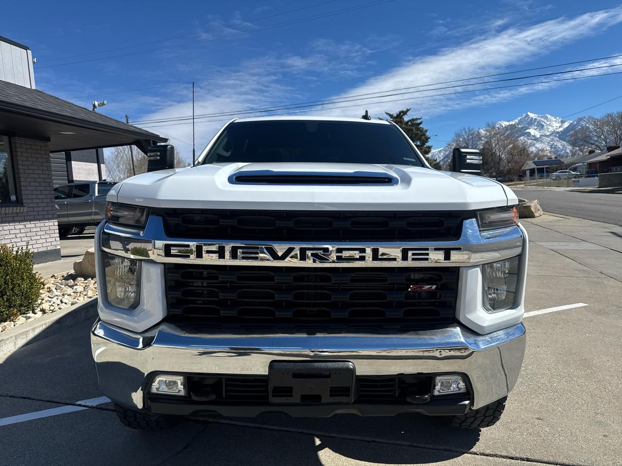 Chevrolet Silverado 2500HD LT Crew Cab Short Box 4WD 2023
