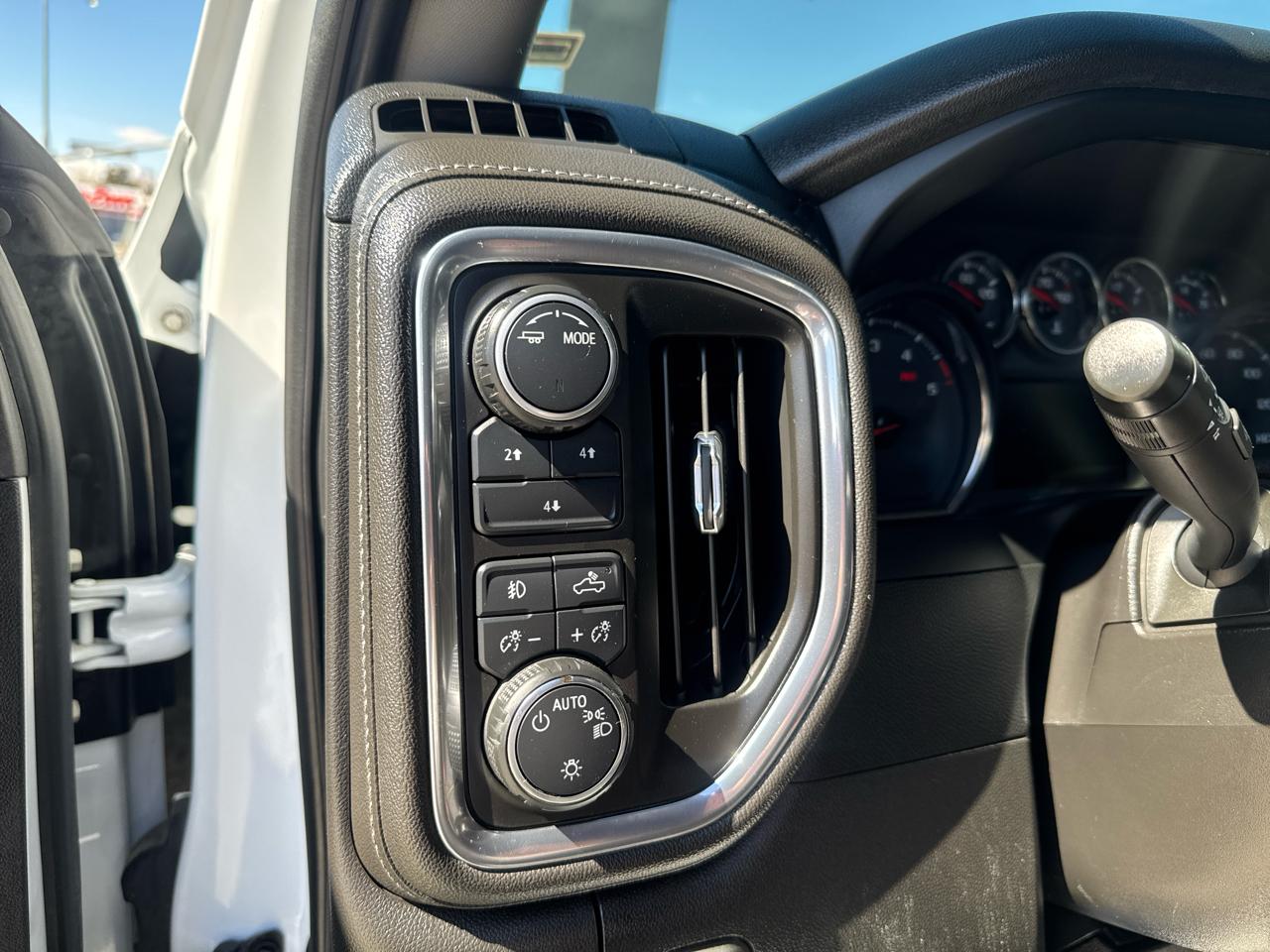 Chevrolet Silverado 2500HD LT Crew Cab Short Box 4WD 2023