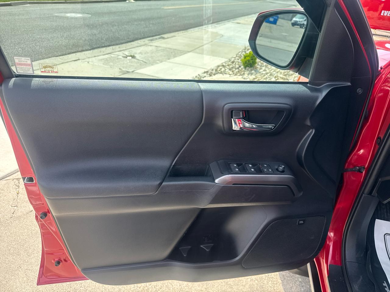 Toyota Tacoma TRD Sport Double Cab 6' Bed V6 4x4 AT (Natl) 2020