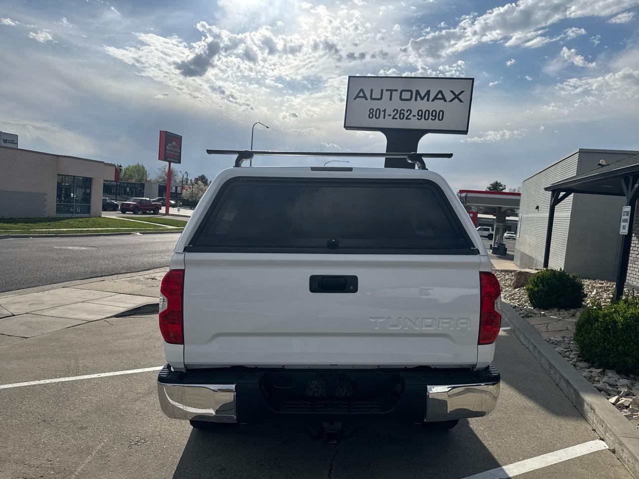 Toyota Tundra SR5 5.7L V8 CrewMax 4WD 2020