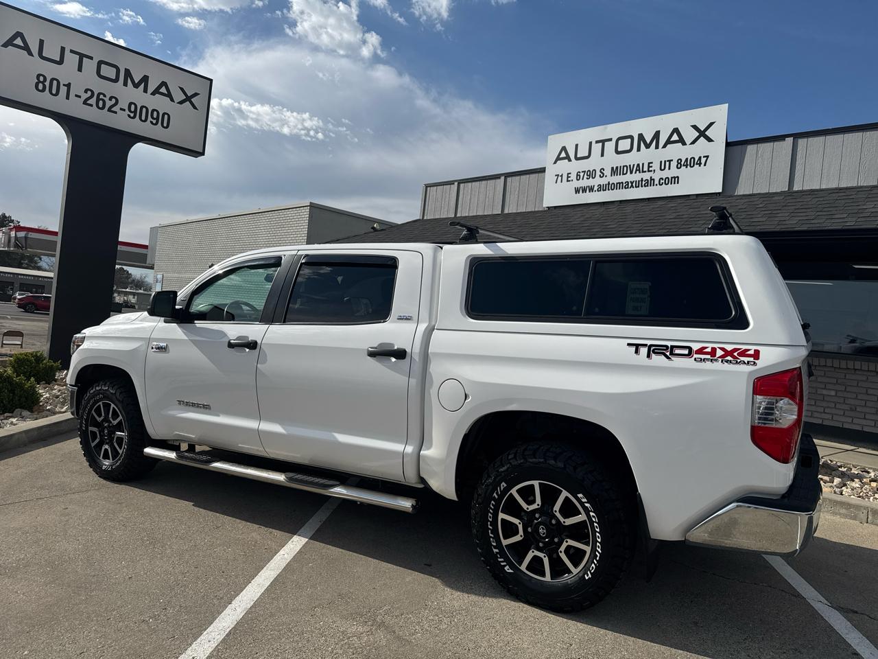 Toyota Tundra SR5 5.7L V8 CrewMax 4WD 2020