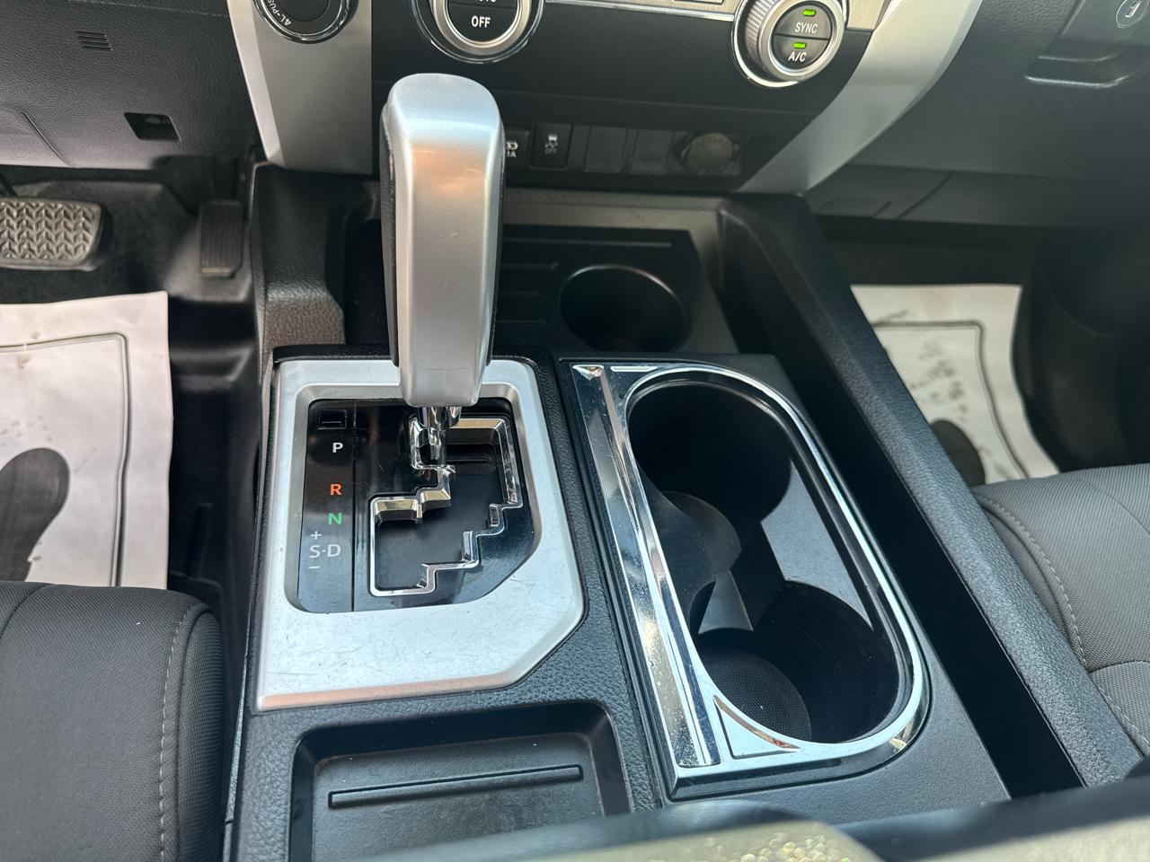 Toyota Tundra SR5 5.7L V8 CrewMax 4WD 2020