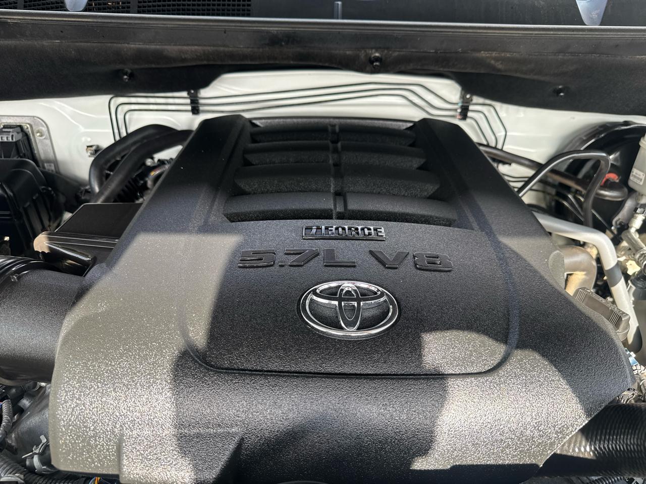 Toyota Tundra SR5 5.7L V8 CrewMax 4WD 2020