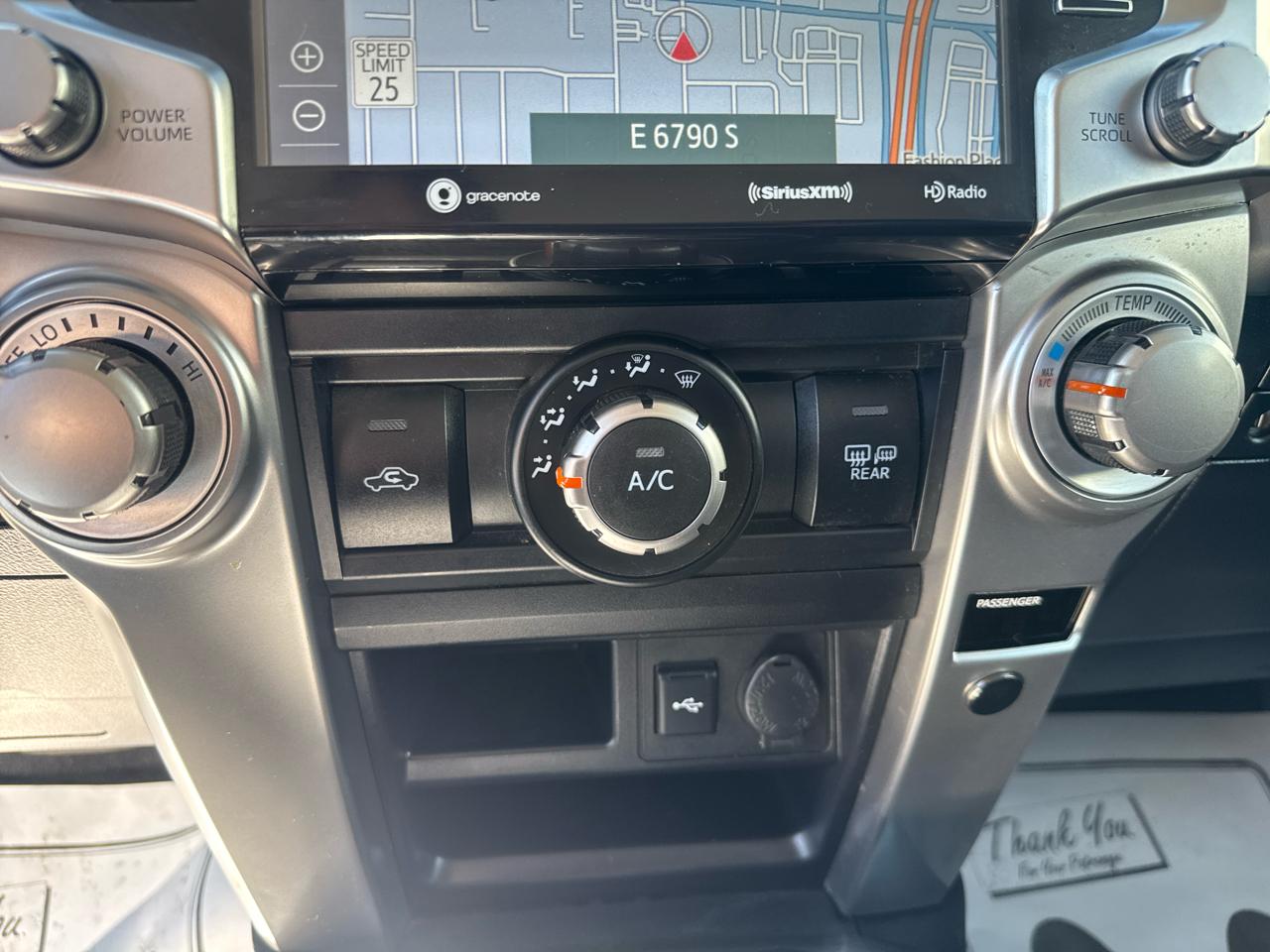 Toyota 4Runner SR5 Premium 4WD 2022