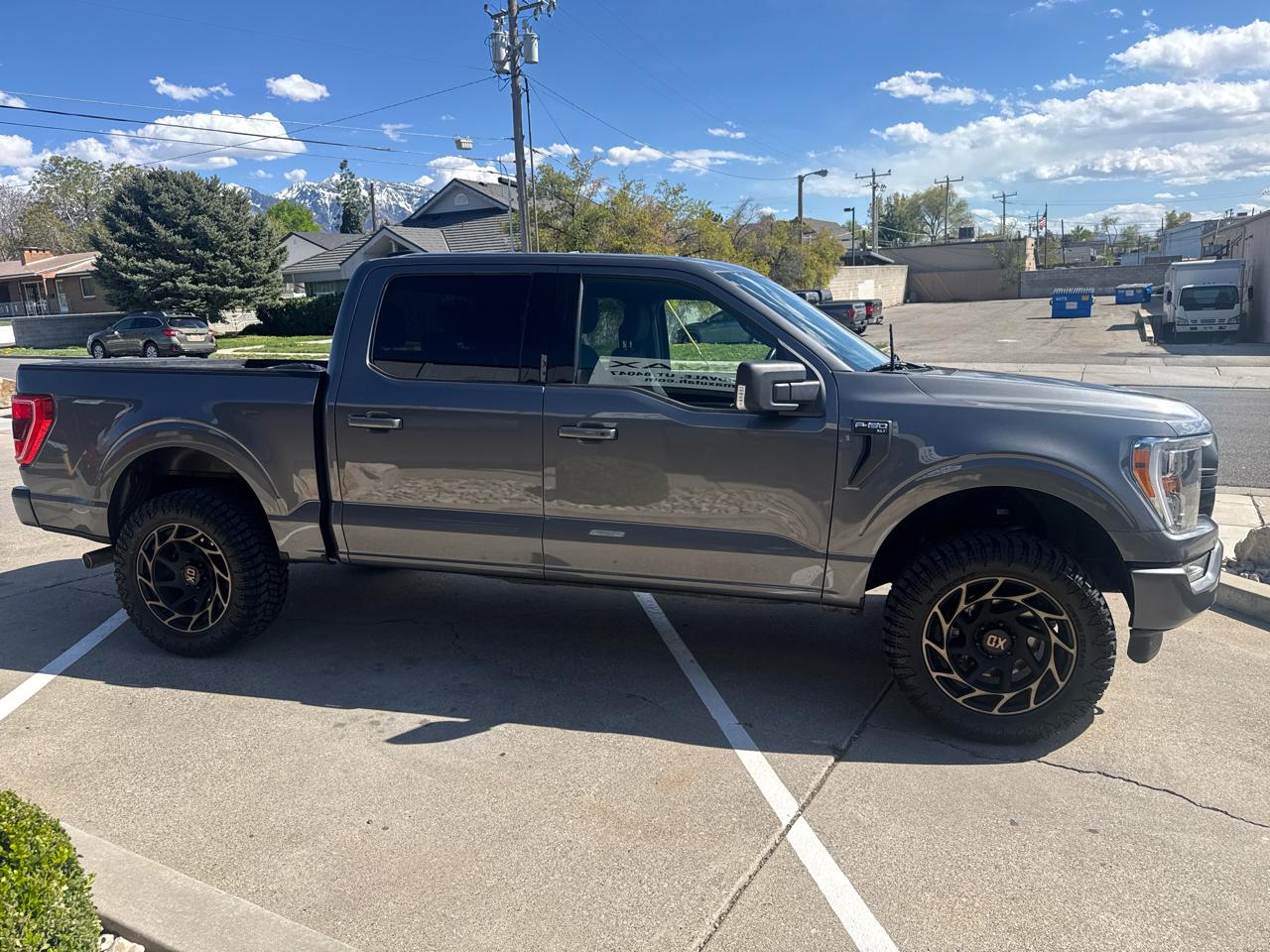 Ford F-150 XLT SuperCrew 5.5-ft. Bed 4WD 2023