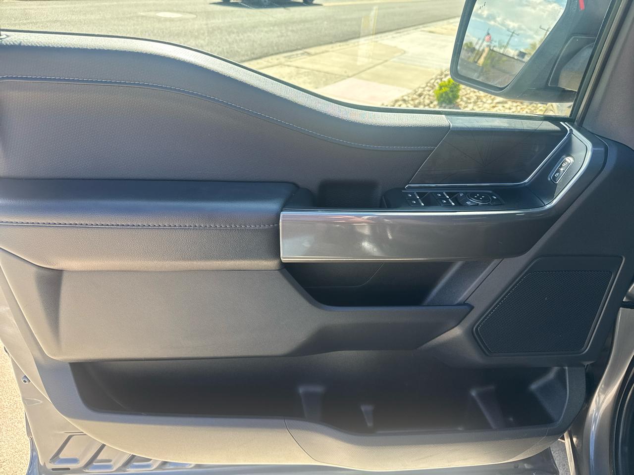 Ford F-150 XLT SuperCrew 5.5-ft. Bed 4WD 2023