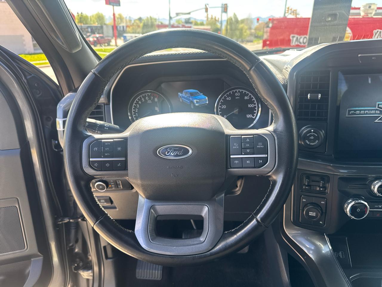 Ford F-150 XLT SuperCrew 5.5-ft. Bed 4WD 2023