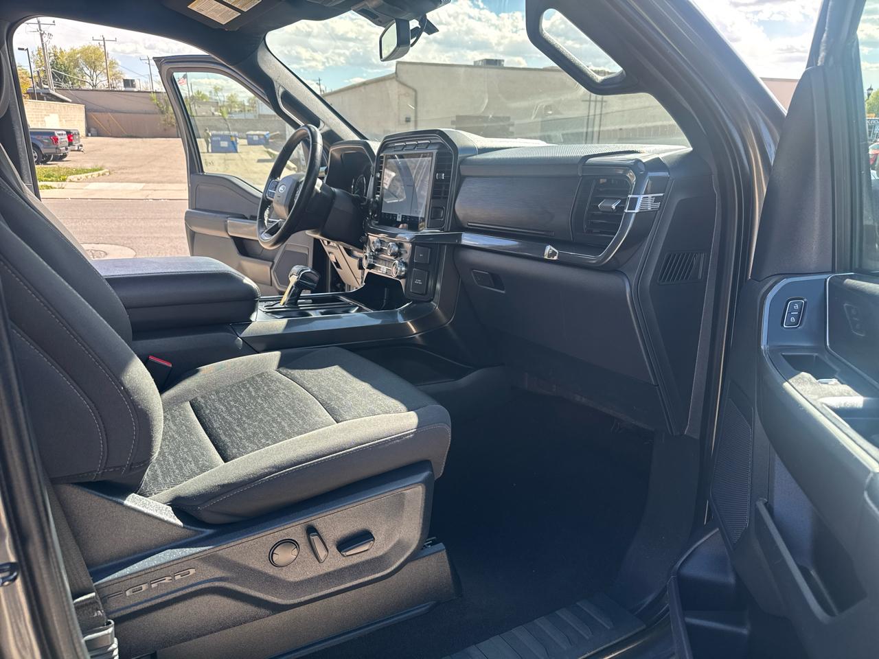 Ford F-150 XLT SuperCrew 5.5-ft. Bed 4WD 2023