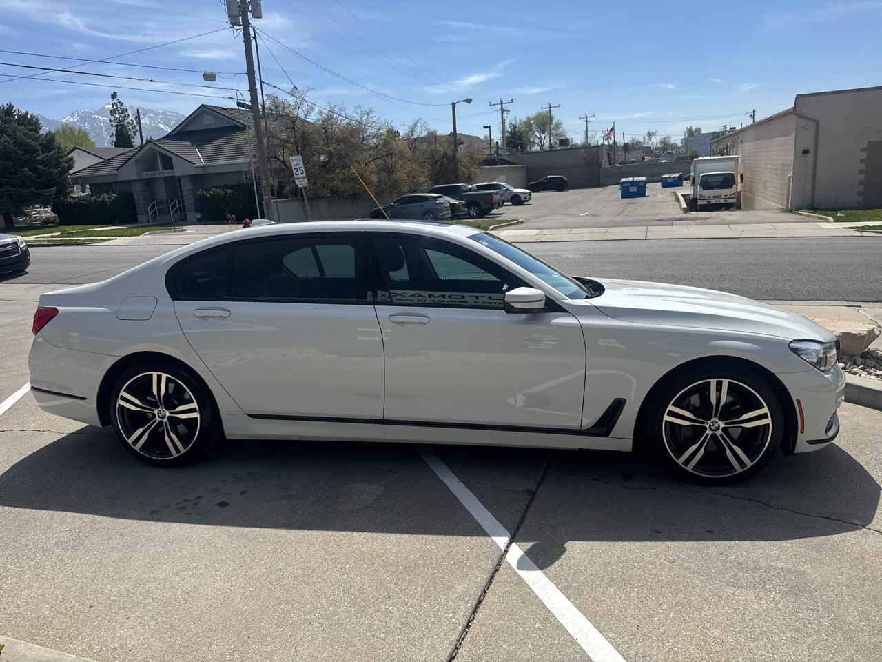 BMW 7-Series 740i xDrive 2019