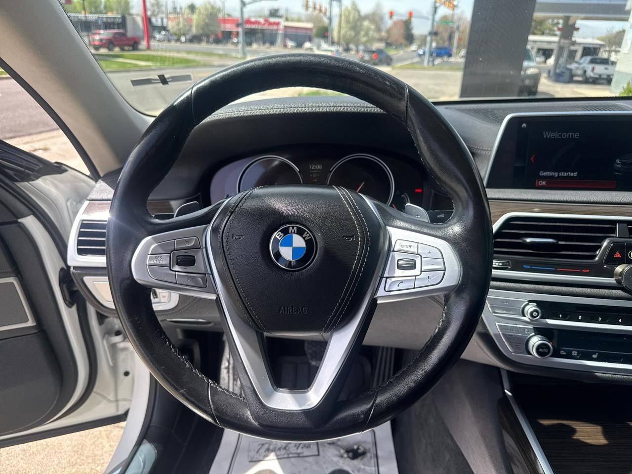 BMW 7-Series 740i xDrive 2019