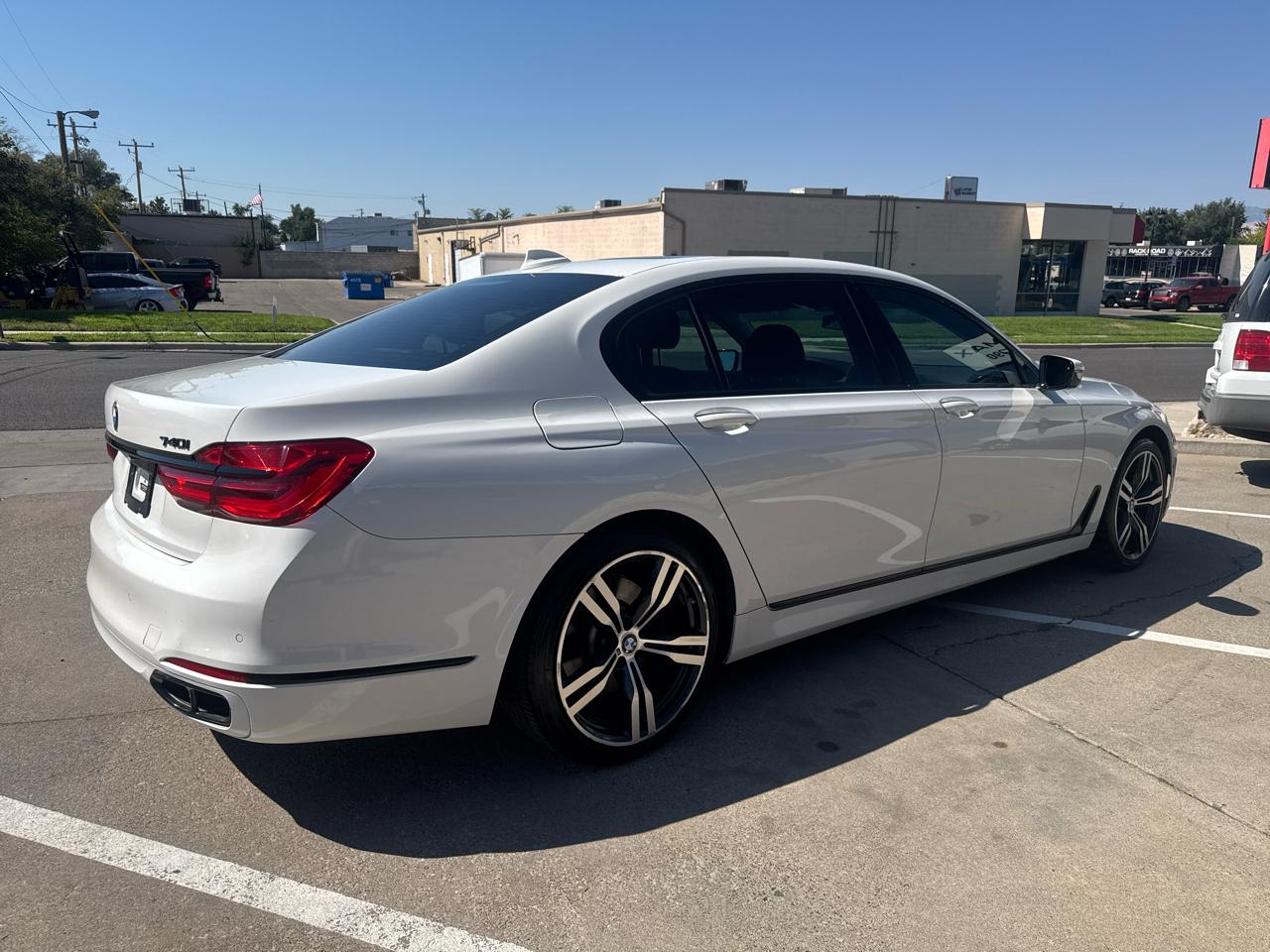 BMW 7-Series 740i xDrive 2019