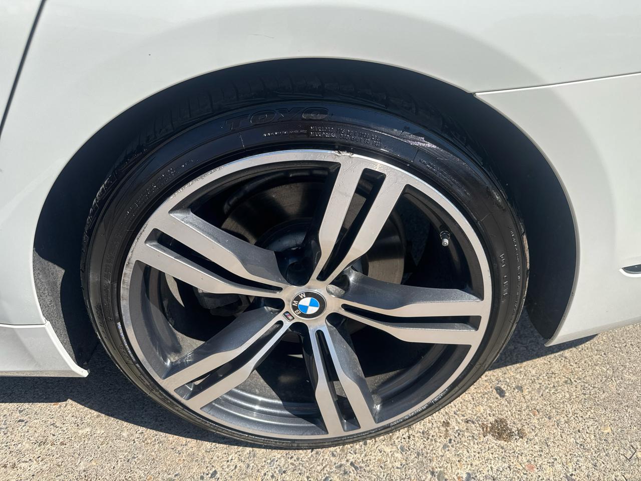BMW 7-Series 740i xDrive 2019